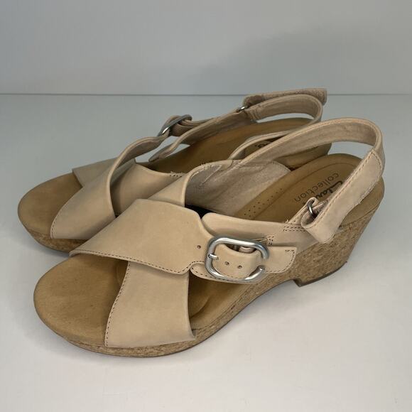 EUC Clarks Giselle Dove Wedge Sandals Hook & Loop Slingback Cork 11 Beige Tan - Picture 5 of 10